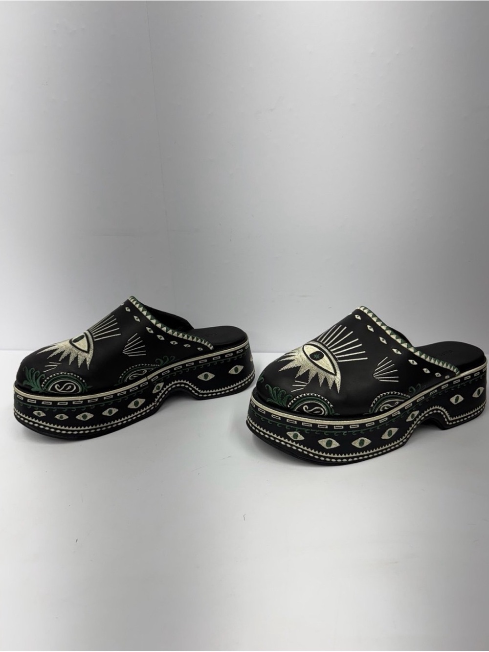 Farm Rio Black Platform Clogs Embroidered Mystic - Picture 4 of 8